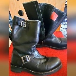 Men's size 8 Harley Davidson leather boots